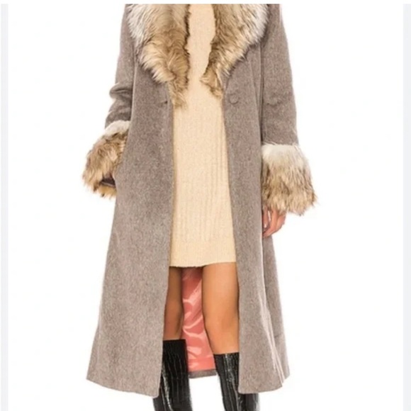 CINQ á SEPT Irina Coat With Faux Fur - Picture 2 of 8